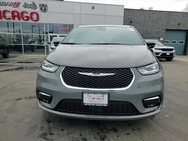 2025 Chrysler Pacifica PACIFICA SELECT
