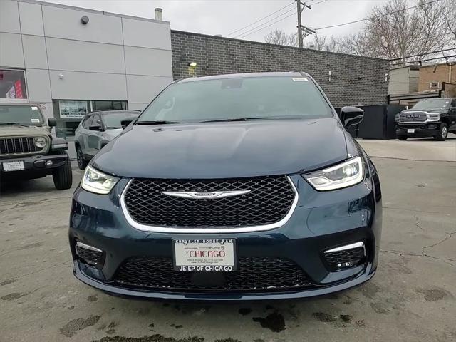 2025 Chrysler Pacifica PACIFICA SELECT