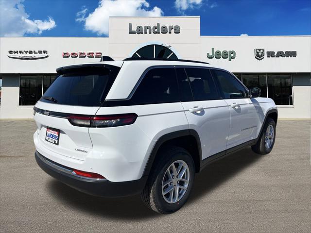 2025 Jeep Grand Cherokee GRAND CHEROKEE LAREDO X 4X4