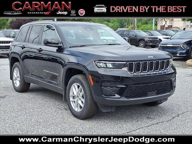 2025 Jeep Grand Cherokee GRAND CHEROKEE LAREDO X 4X4