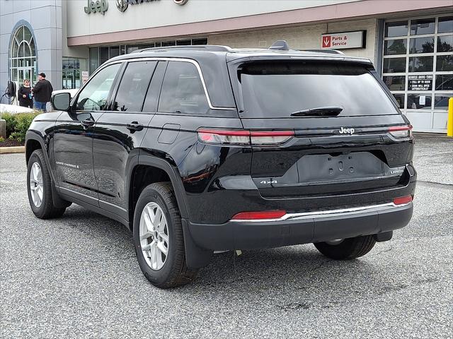 2025 Jeep Grand Cherokee GRAND CHEROKEE LAREDO X 4X4