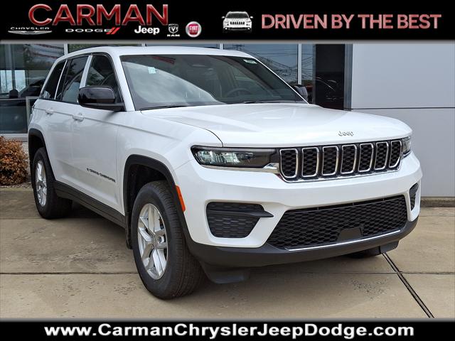 2025 Jeep Grand Cherokee GRAND CHEROKEE LAREDO X 4X4