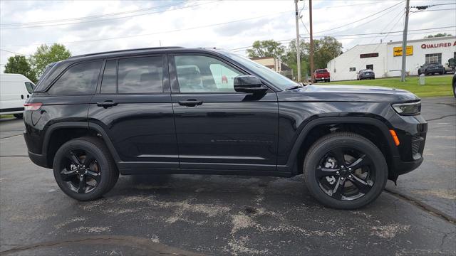 2025 Jeep Grand Cherokee GRAND CHEROKEE ALTITUDE 4X4