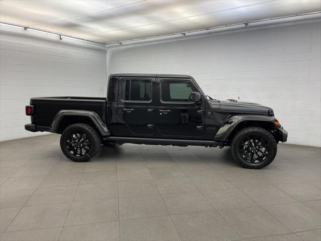 2025 Jeep Gladiator GLADIATOR NIGHTHAWK 4X4