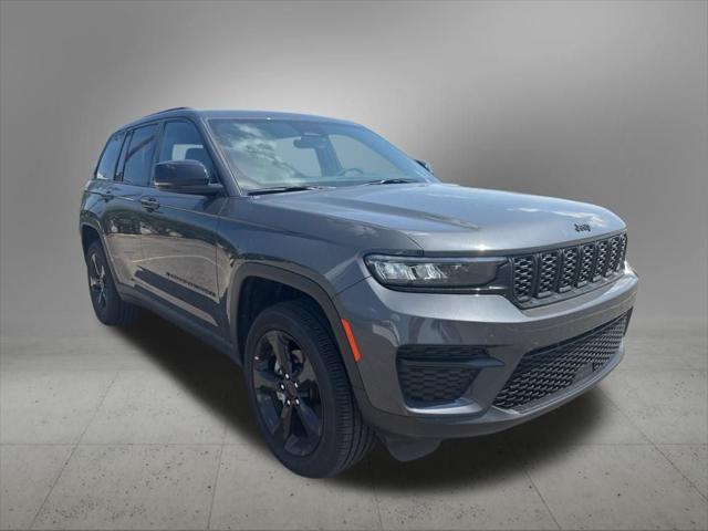 2025 Jeep Grand Cherokee GRAND CHEROKEE ALTITUDE 4X2