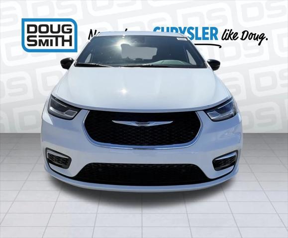 2025 Chrysler Pacifica PACIFICA SELECT