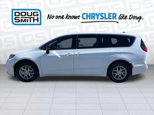 2025 Chrysler Pacifica PACIFICA SELECT