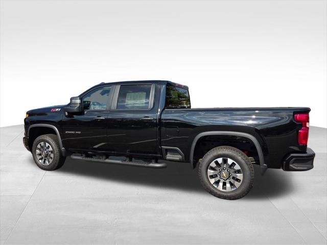 2025 Chevrolet Silverado 2500HD 4WD Crew Cab Standard Bed Custom