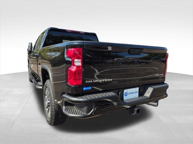 2025 Chevrolet Silverado 2500HD 4WD Crew Cab Standard Bed Custom