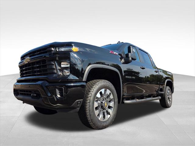 2025 Chevrolet Silverado 2500HD 4WD Crew Cab Standard Bed Custom
