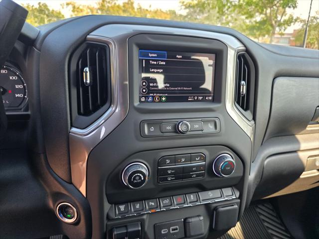2025 Chevrolet Silverado 2500HD 4WD Crew Cab Standard Bed Custom