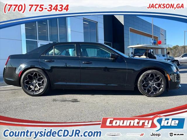 2019 Chrysler 300 Touring