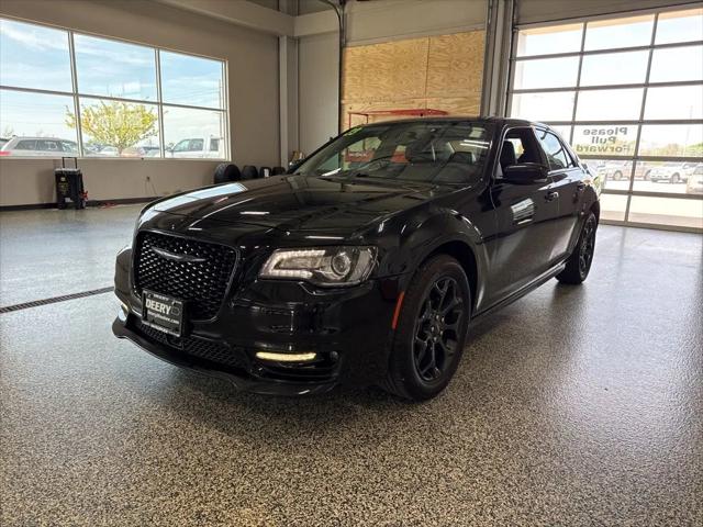 2023 Chrysler 300 Touring-L AWD