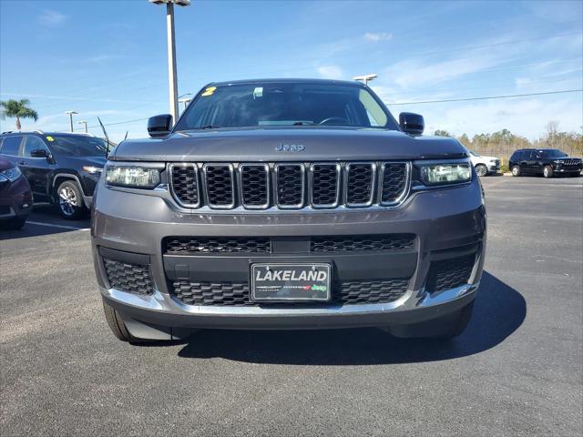 2022 Jeep Grand Cherokee L Laredo 4x4