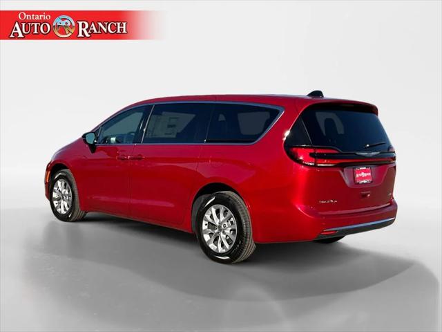 2025 Chrysler Pacifica PACIFICA SELECT AWD