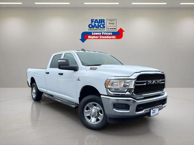 2023 RAM 2500 Tradesman Crew Cab 4x4 8 Box