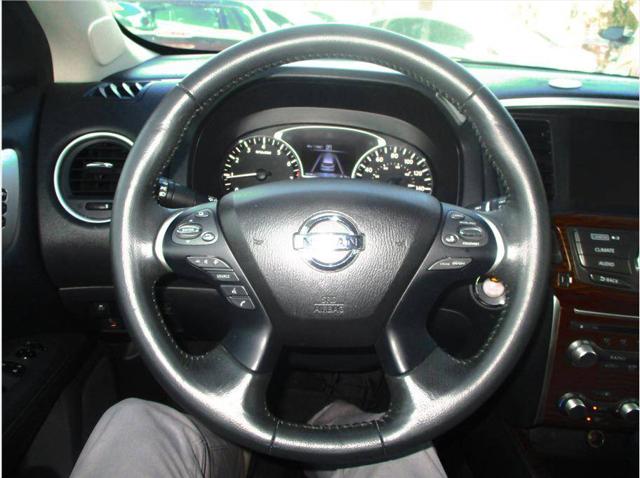 2017 Nissan Pathfinder S