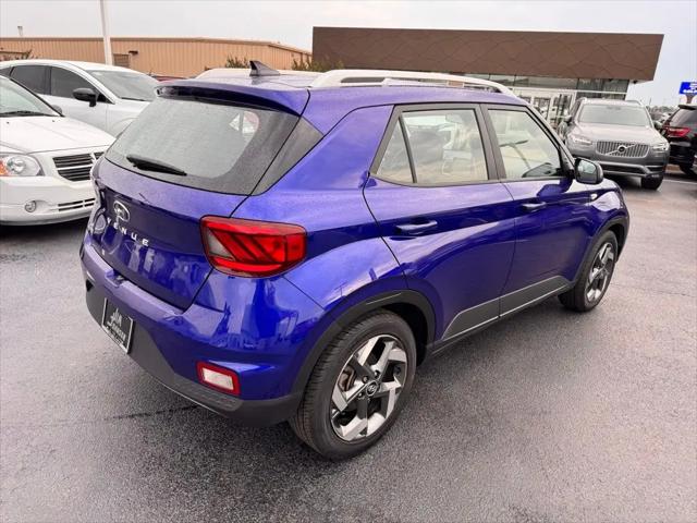 2022 Hyundai Venue SEL