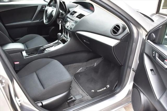 2011 Mazda Mazda3 i Touring