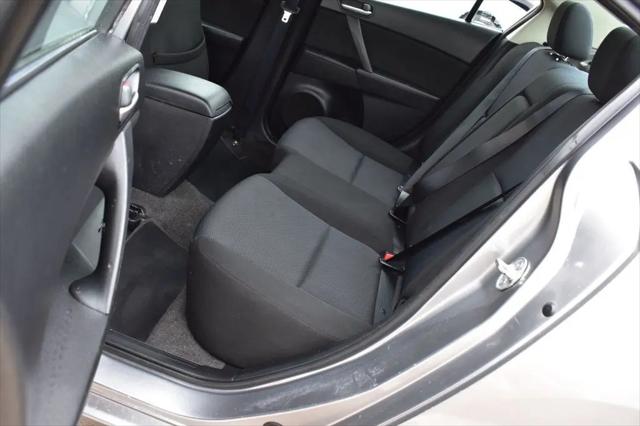 2011 Mazda Mazda3 i Touring