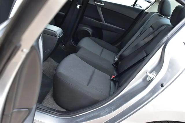 2011 Mazda Mazda3 i Touring