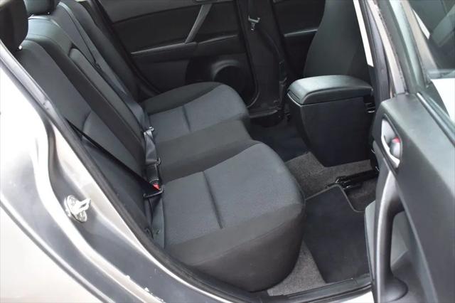 2011 Mazda Mazda3 i Touring