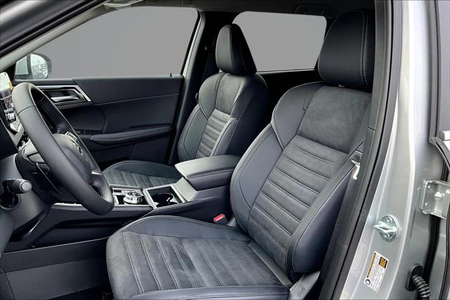 2025 Mitsubishi Outlander PHEV SE S-AWC