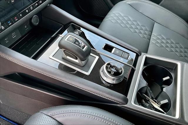 2025 Mitsubishi Outlander PHEV SEL Black Edition
