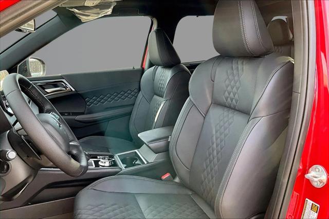 2025 Mitsubishi Outlander PHEV SEL Black Edition