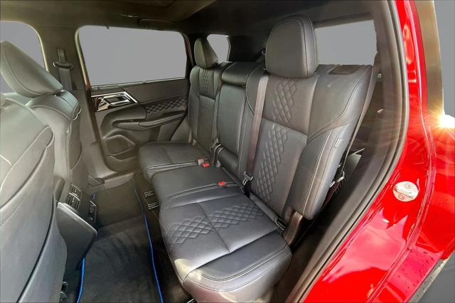 2025 Mitsubishi Outlander PHEV SEL Black Edition