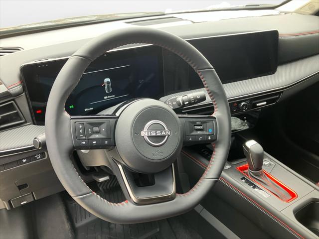 2025 Nissan Kicks SR FWD