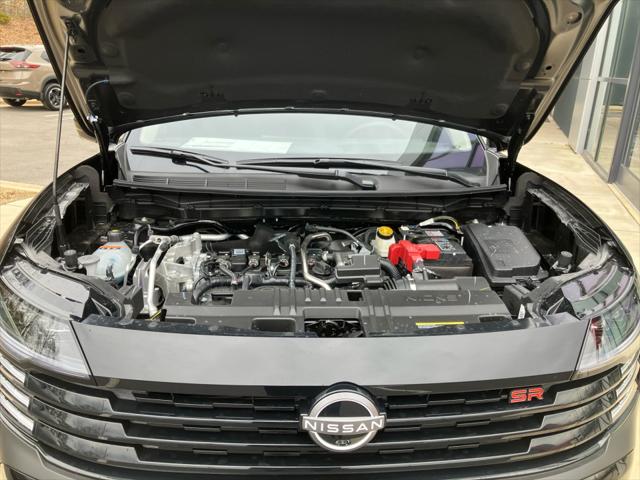 2025 Nissan Kicks SR FWD