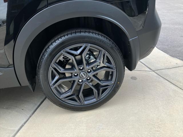 2025 Nissan Kicks SR FWD