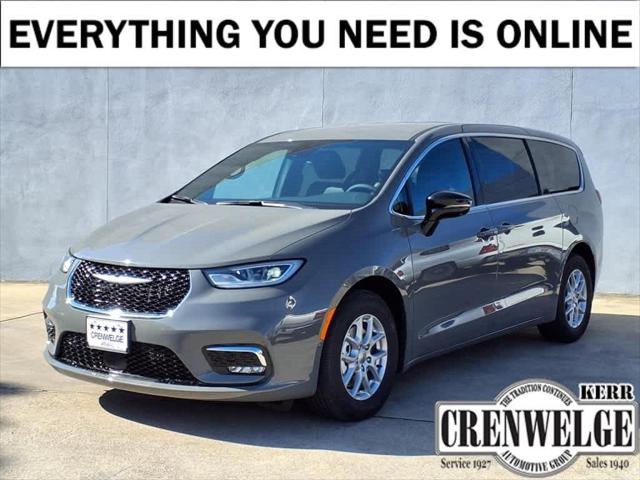 2025 Chrysler Pacifica PACIFICA SELECT