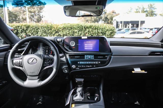 2025 Lexus ES 350 Unknown