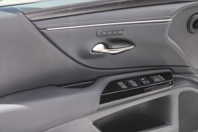 2025 Lexus ES 350 Unknown