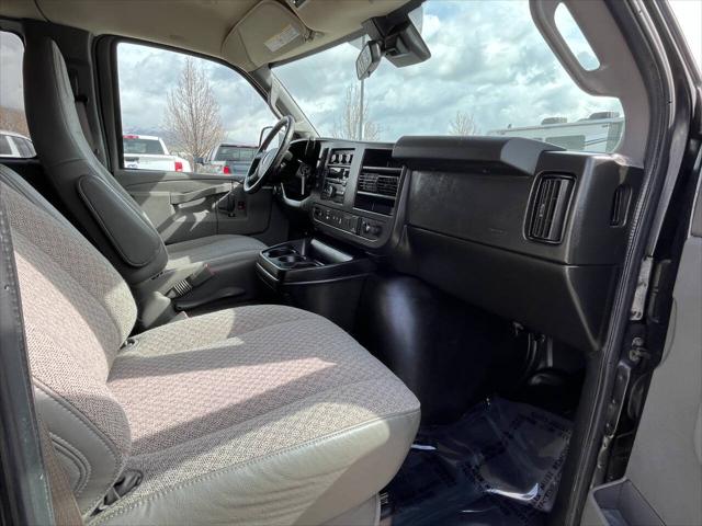 2021 GMC Savana Cargo RWD 3500 Regular Wheelbase Work Van