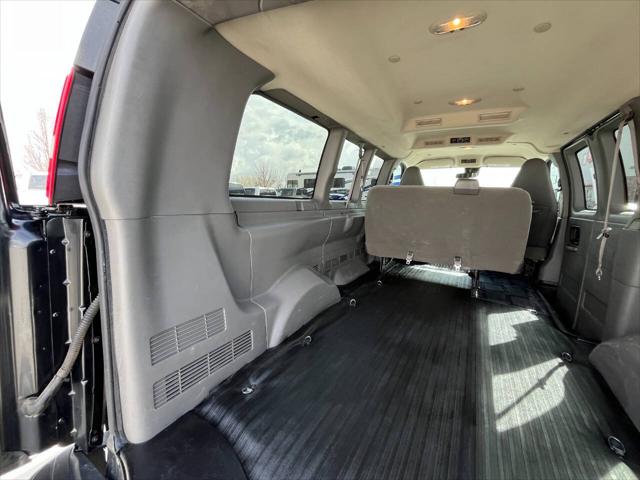 2021 GMC Savana Cargo RWD 3500 Regular Wheelbase Work Van