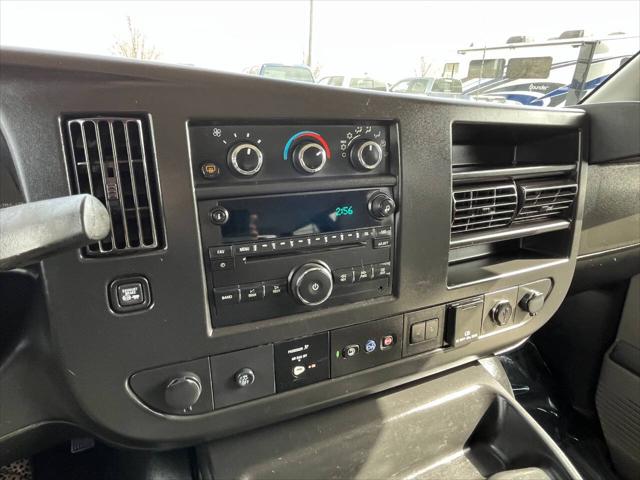 2021 GMC Savana Cargo RWD 3500 Regular Wheelbase Work Van