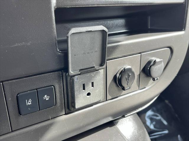 2021 GMC Savana Cargo RWD 3500 Regular Wheelbase Work Van