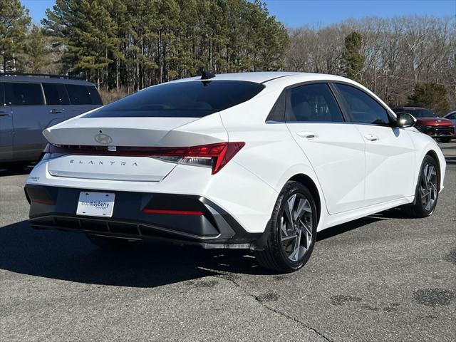 2024 Hyundai Elantra SEL