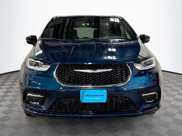 2025 Chrysler Pacifica Hybrid PACIFICA PLUG-IN HYBRID SELECT