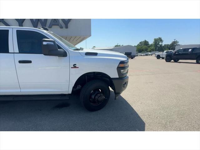 2025 RAM Ram 3500 RAM 3500 TRADESMAN CREW CAB 4X4 8 BOX