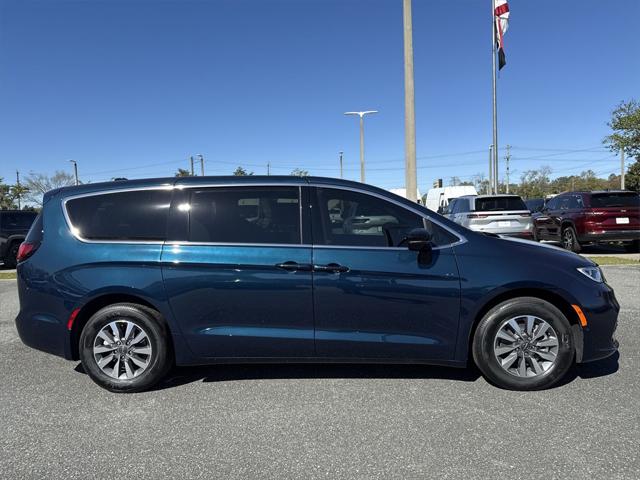 2025 Chrysler Pacifica Hybrid PACIFICA PLUG-IN HYBRID SELECT