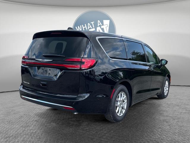 2025 Chrysler Pacifica PACIFICA SELECT
