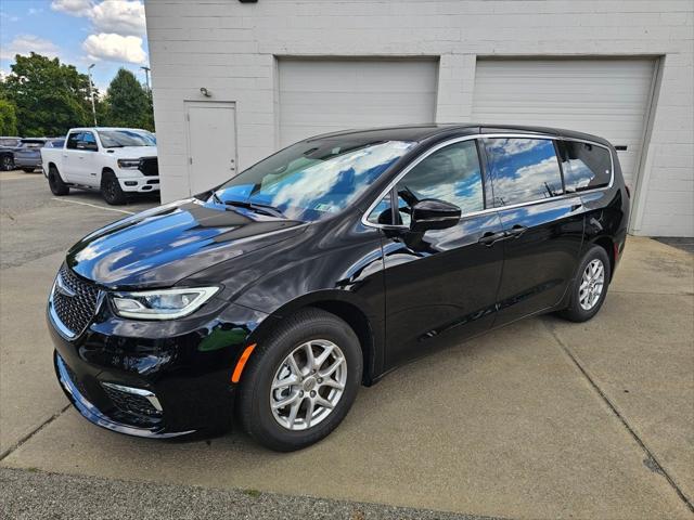 2025 Chrysler Pacifica PACIFICA SELECT