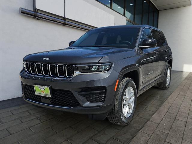 2025 Jeep Grand Cherokee GRAND CHEROKEE LAREDO X 4X2