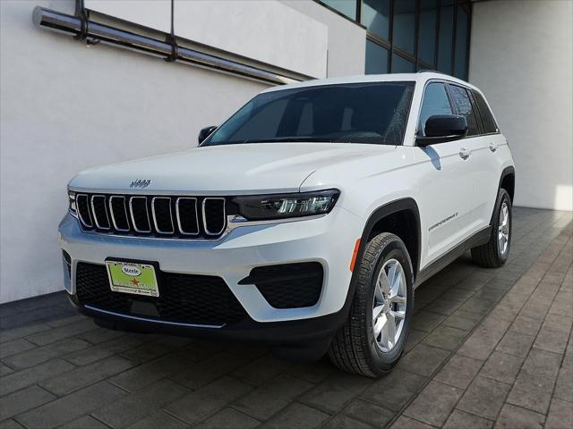 2025 Jeep Grand Cherokee GRAND CHEROKEE LAREDO X 4X2