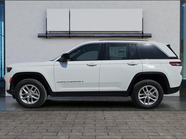 2025 Jeep Grand Cherokee GRAND CHEROKEE LAREDO X 4X2