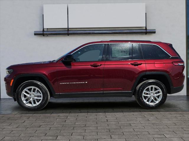 2025 Jeep Grand Cherokee GRAND CHEROKEE LAREDO X 4X2